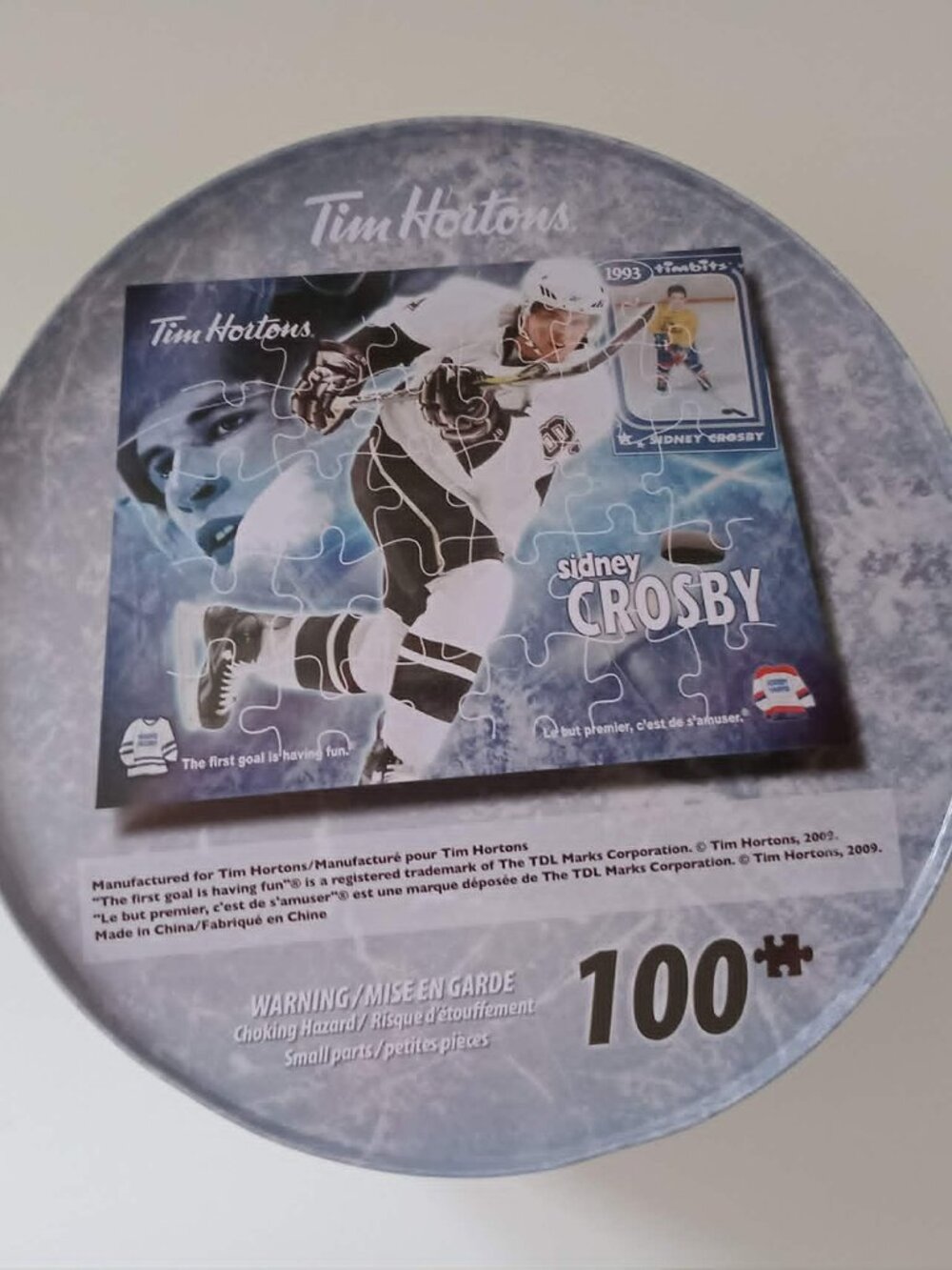 Sidney Crosby Penguins Tim Horton's 100 Piece Puzzle with Collectible Tin 2009 - Picture 14 of 14